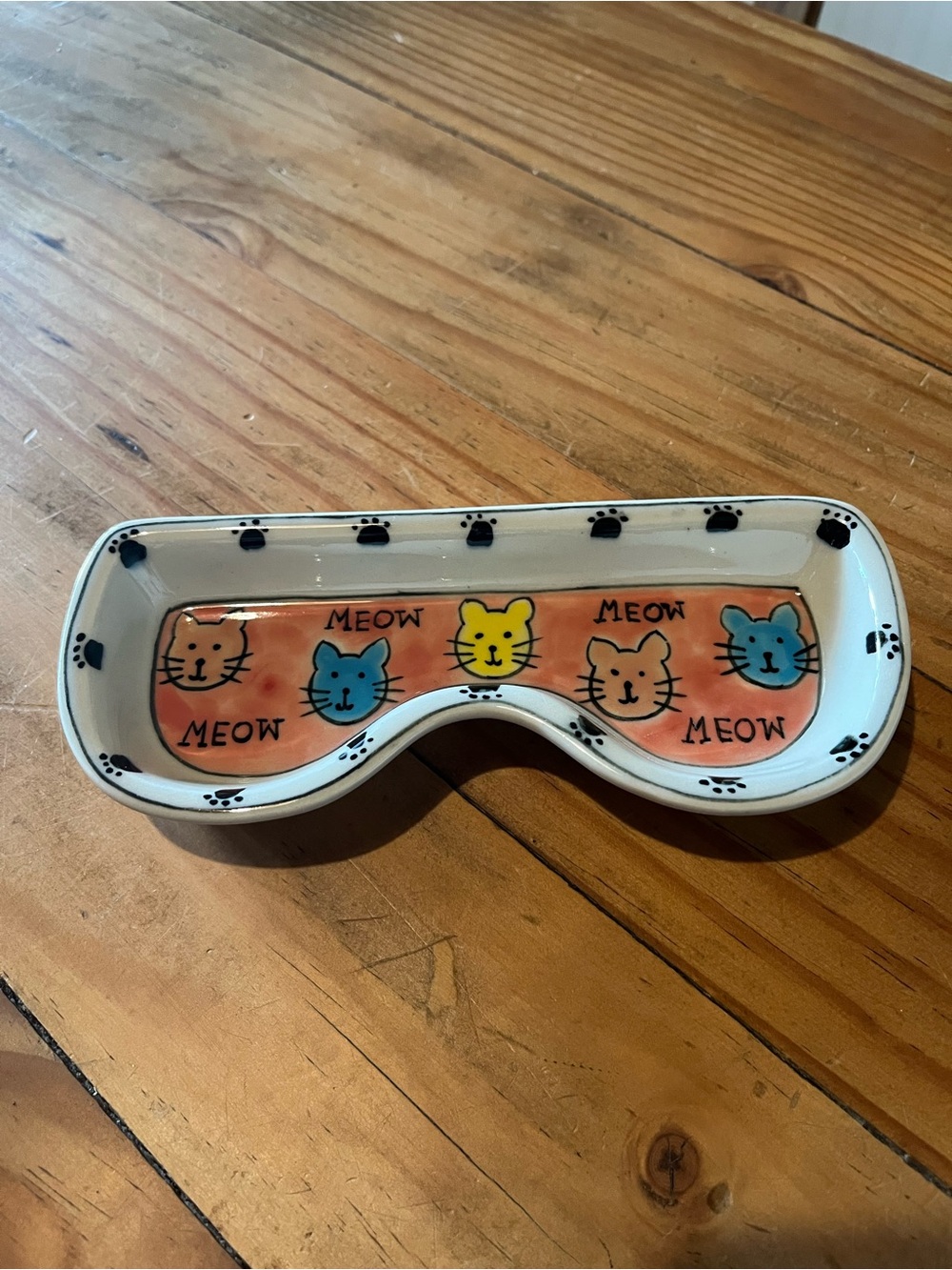 Hand-Painted Cat Meow Ceramic Eye Glasses Holder/Dish